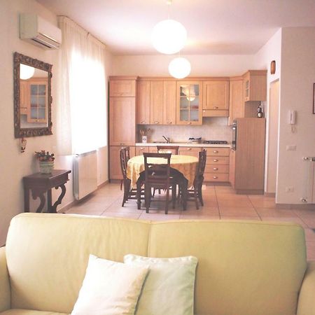ヴィアレッジョ Casa Lu'ヴィラ エクステリア 写真
