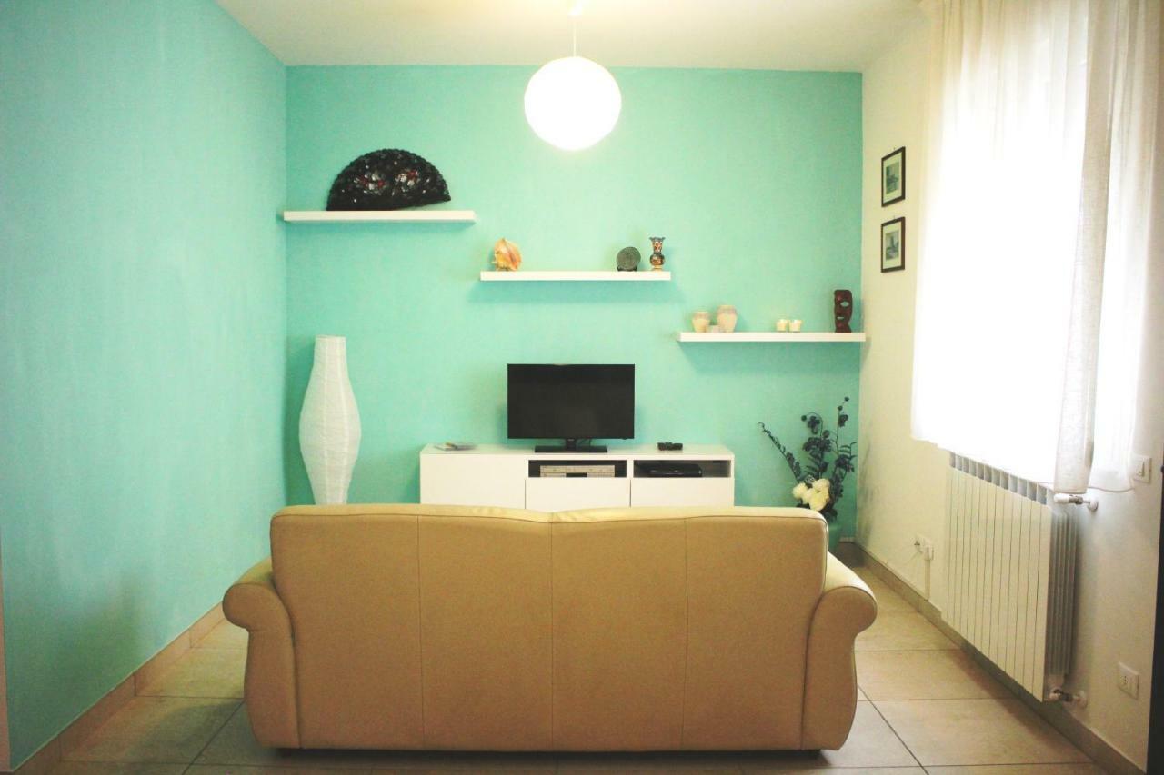 ヴィアレッジョ Casa Lu'ヴィラ エクステリア 写真