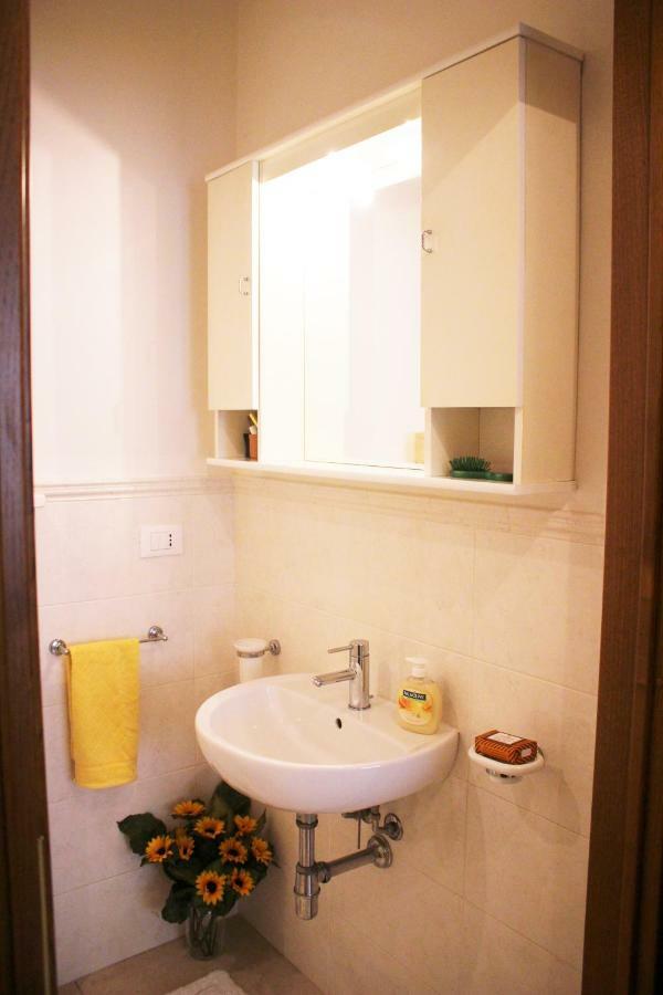 ヴィアレッジョ Casa Lu'ヴィラ エクステリア 写真